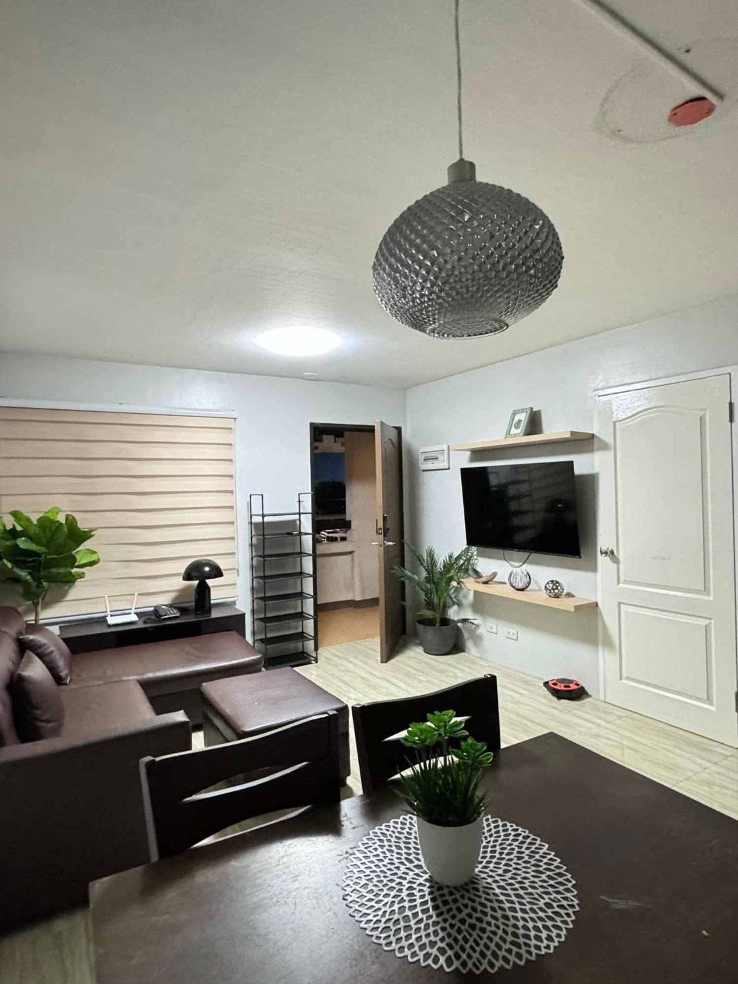 Cozy 2Br With Free Pool Beside Sm City Mall 达沃 外观 照片